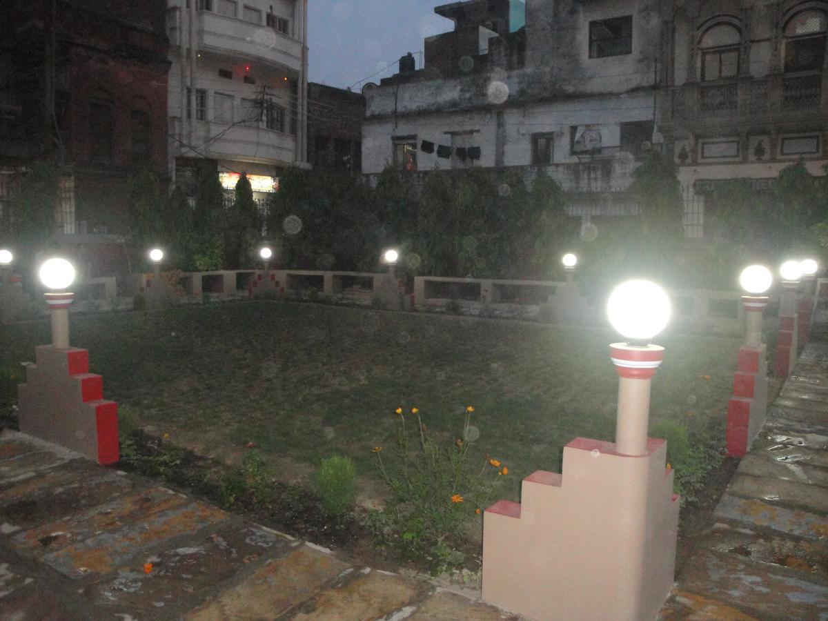 Balaji Palace - Varanasi — Photos 1