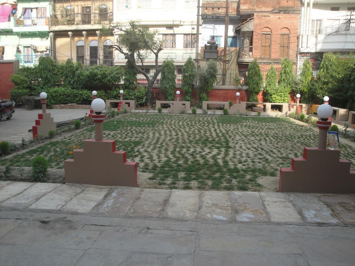 Balaji Palace - Varanasi — Photos 2
